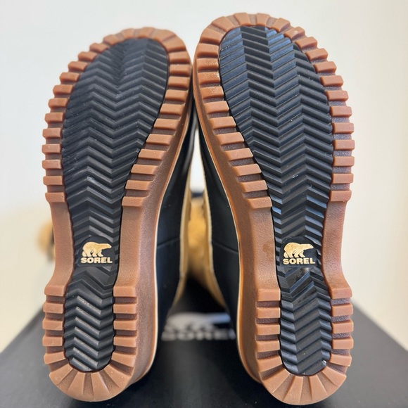 Sorel Women's Tivoli High II, Fur, Lace-Up Boots - Picture 13 of 13